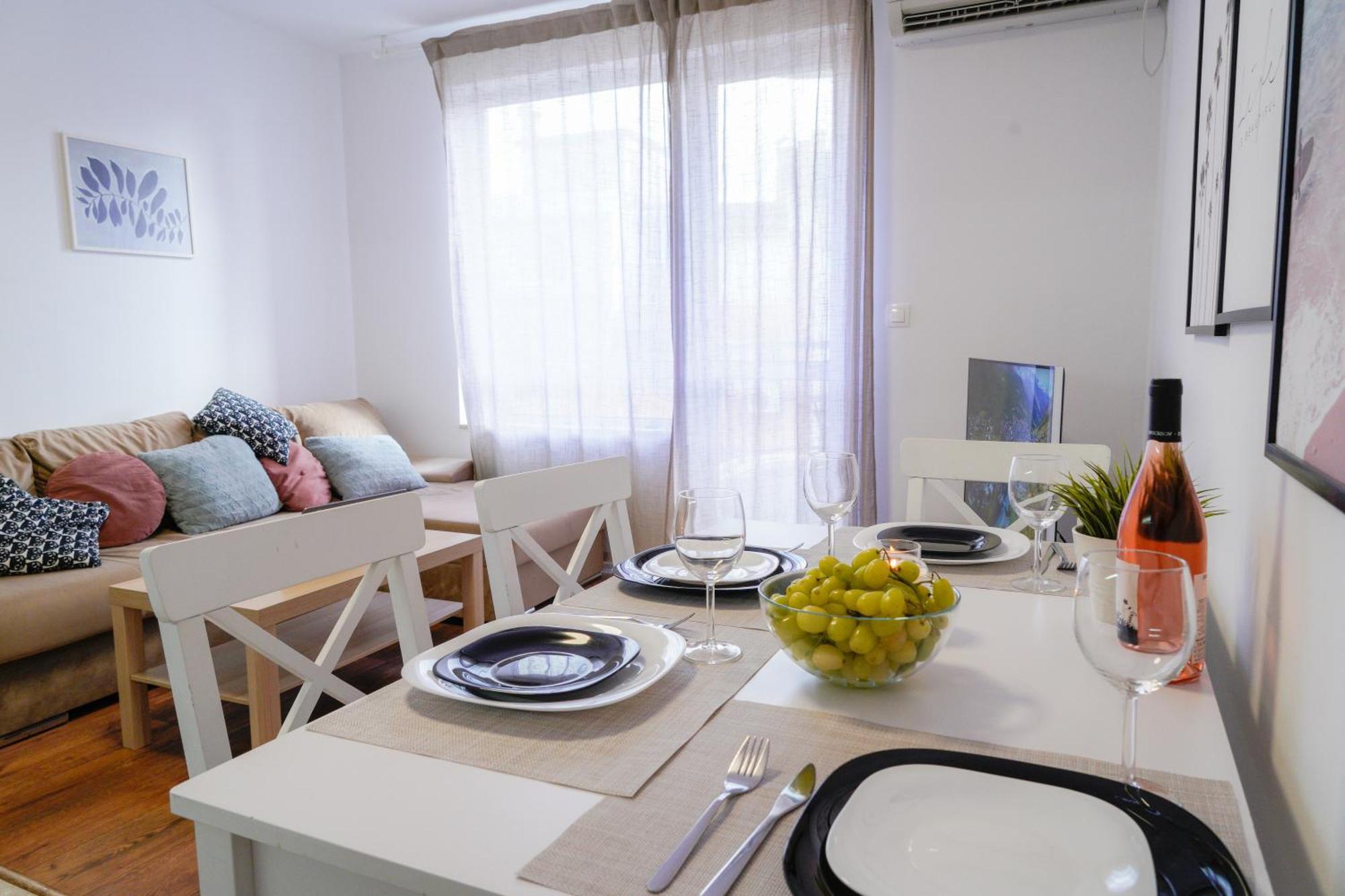 Central Cosy, Fully Renovated 2Bd Near The Cathedral Varna Extérieur photo