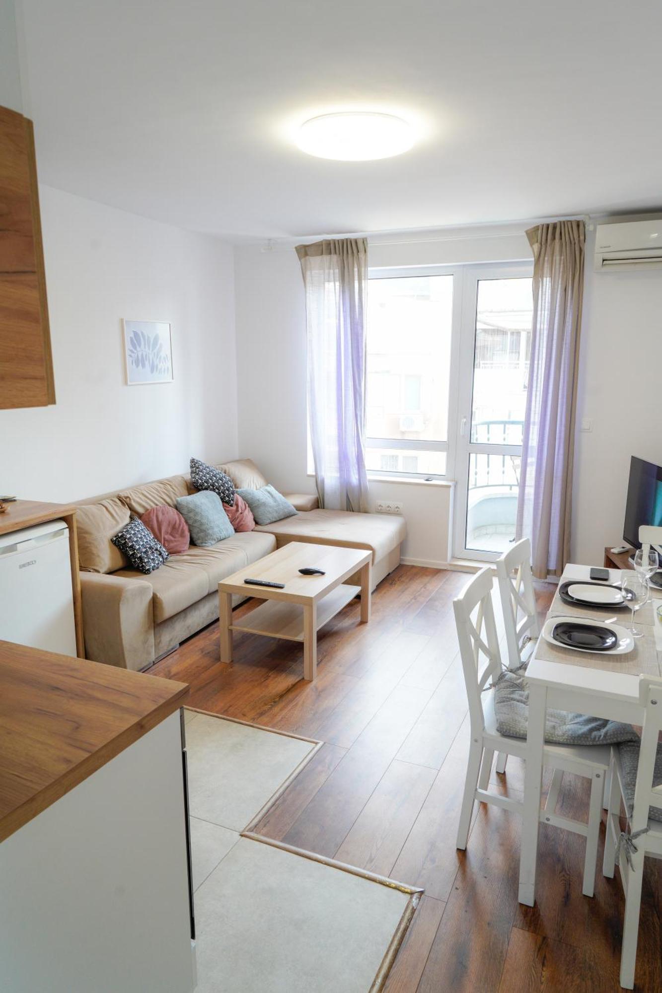 Central Cosy, Fully Renovated 2Bd Near The Cathedral Varna Extérieur photo