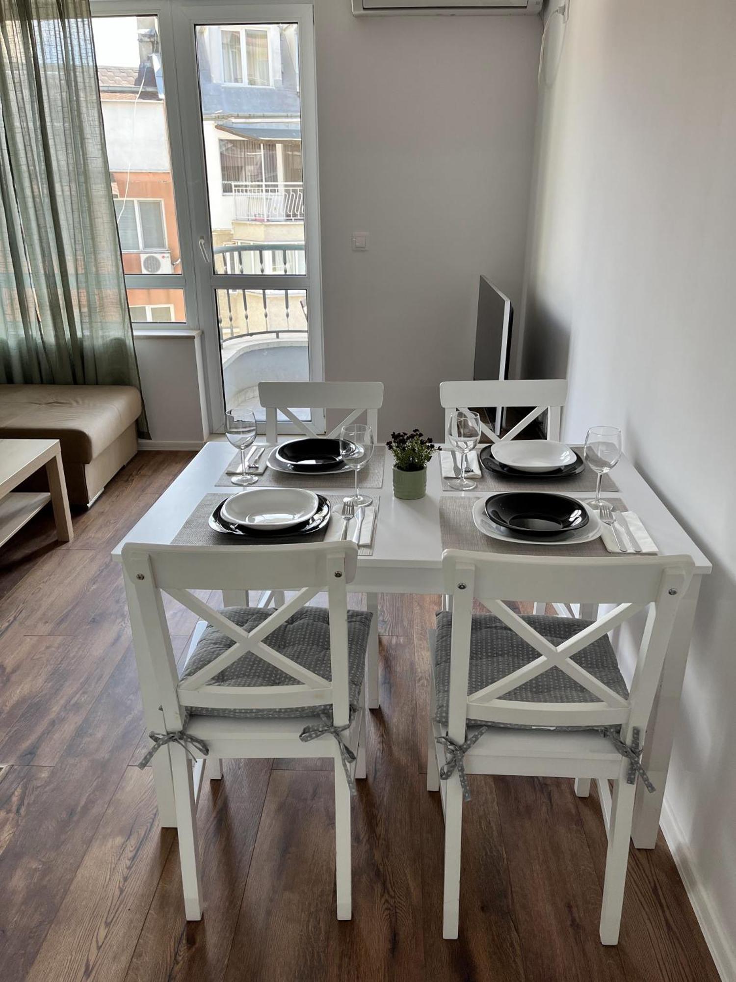 Central Cosy, Fully Renovated 2Bd Near The Cathedral Varna Extérieur photo