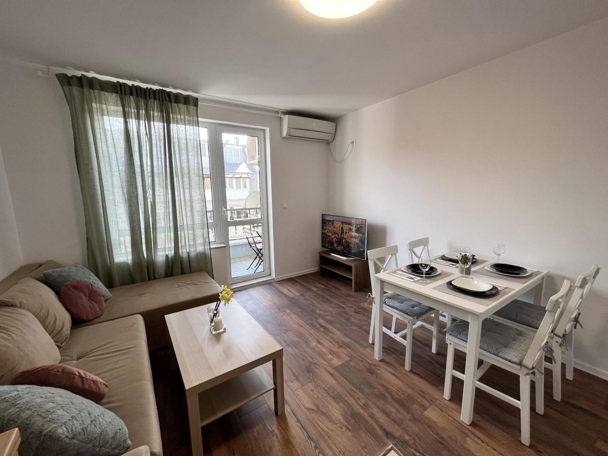 Central Cosy, Fully Renovated 2Bd Near The Cathedral Varna Extérieur photo